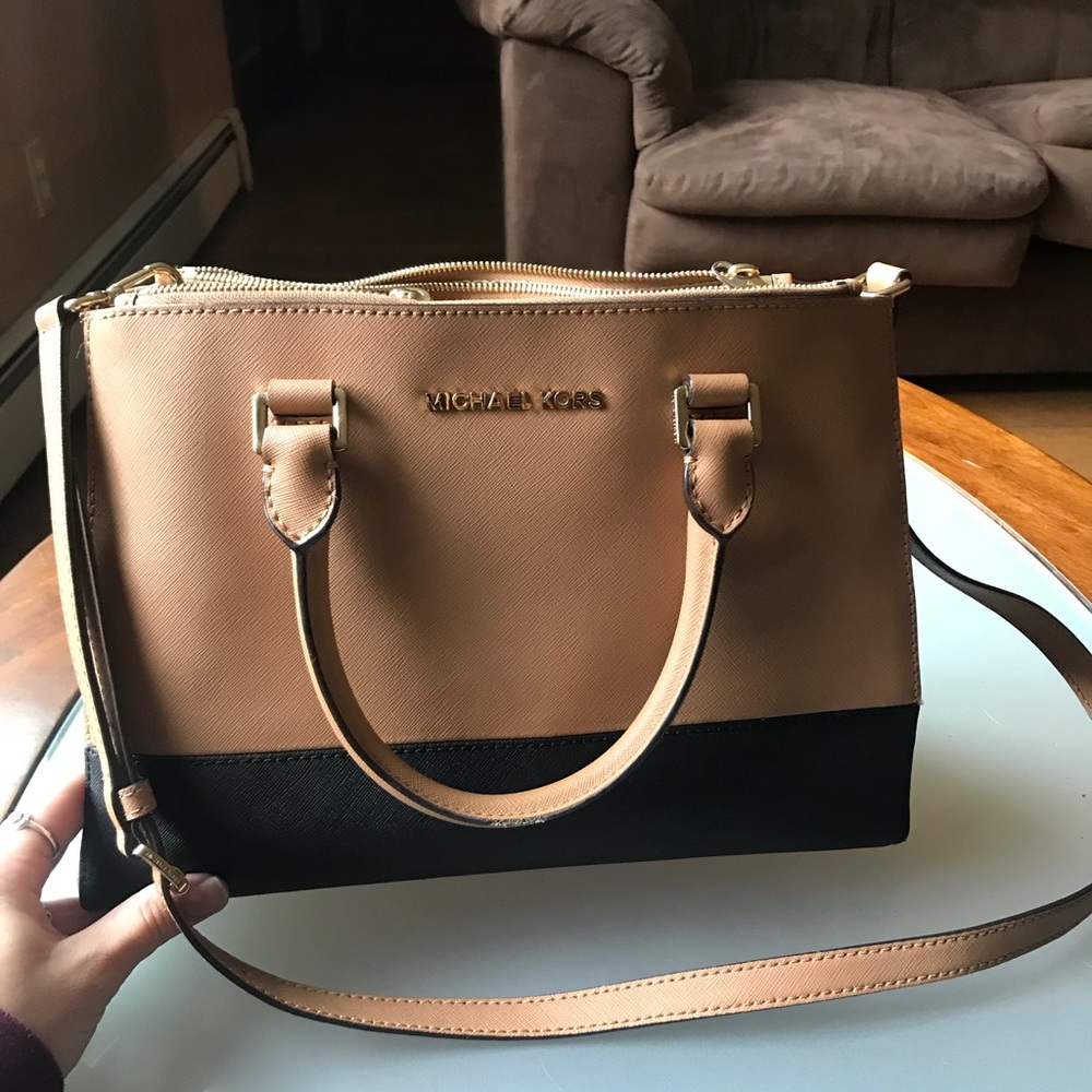 Michael kors satchel